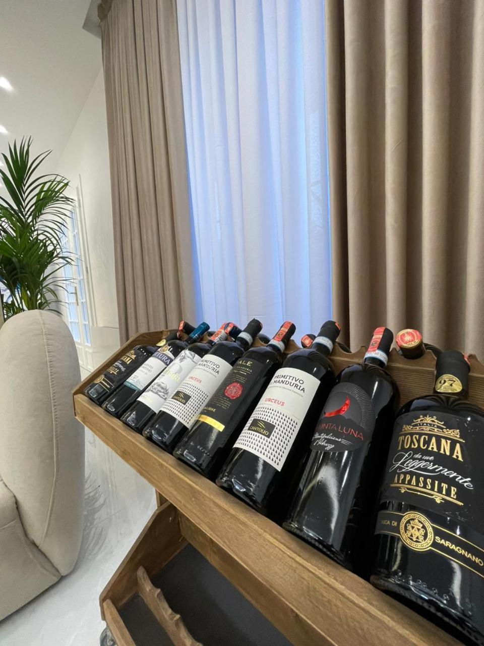 Reign Hotel Vore Экстерьер фото